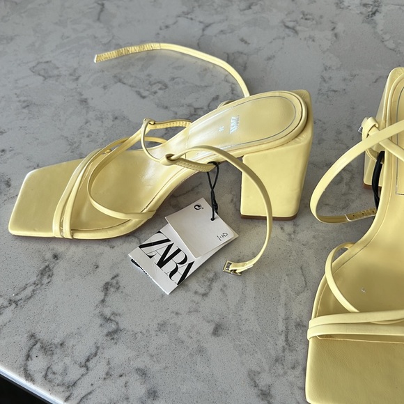 Zara yellow heels - Picture 7 of 8